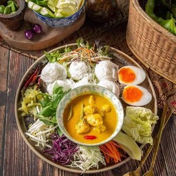 ขนมจีนน้ำยาปู+ชุดผัก