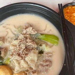 เส้นจีนซุปกระดูกหมู