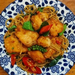 สปาเก็ตตี้ขี้เมาแซลมอน