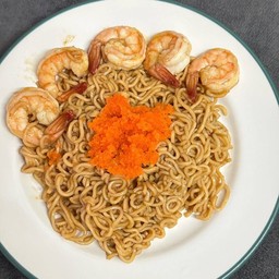ผัดมาม่าไข่กุ้ง