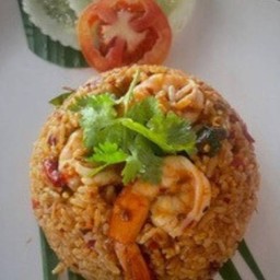 ข้าวผัดต้มยำ