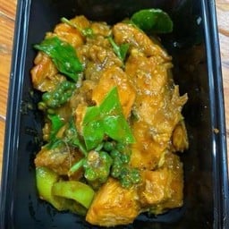 พริกแกงใต้แซลมอน ( กับข้าว)