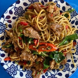 สปาเก็ตตี้ขี้เมาเนื้อ