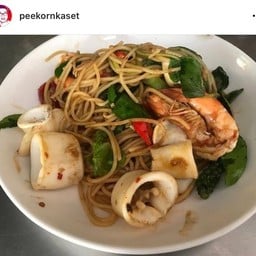 สปาเก็ตตี้กะเพราทะเล