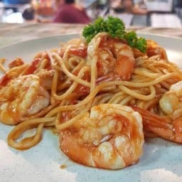 สปาเก็ตตี้ผัดซอสมะเขือเทศ-กุ้ง
