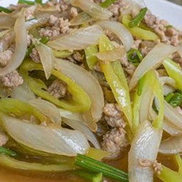 ผัดพริกหยวกต้องเลือกเนื้อสัตว์เองคะ