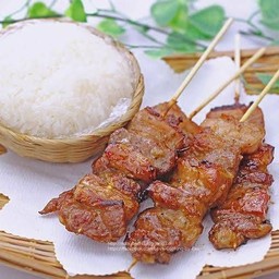 หมูปิ้ง 10 ไม้ + ข้าวสวย 1 ถุง