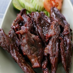 50.1 เนื้อโคขุนแดดเดียวทอด 1 ขีด Sun Dried Beef Sliced Fried 100 grams
