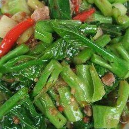 คะน้าปลาเค็มหมูสับ(กับข้าว)