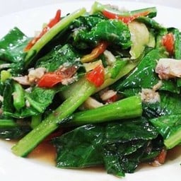 ผัดคะน้าปลาเค็ม