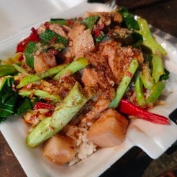 ข้าวคะน้า 3 ชั้น