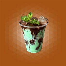 ช็อคโกแลตมิ้นท์ลาเต้เย็น