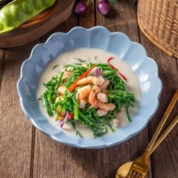 ผักกูดผัดกะทิกุ้งสับ