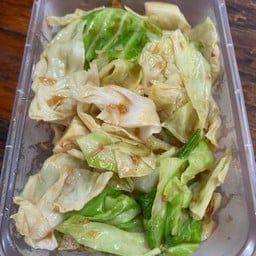 กะหล่ำปลีผัดน้ำปลา (กับข้าว) ไม่ใส่เนื้อสัตว์