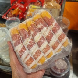 สโมคกี้พันเบค่อน Bacon wrapped Sausage