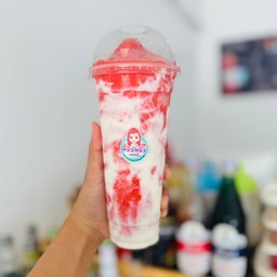 สตรอว์เบอร์รี่นมสดปั่นโยเกิร์ต