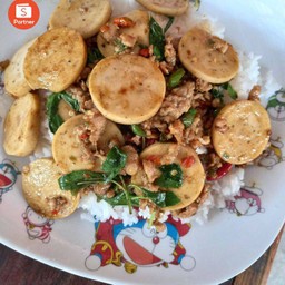 กระเพราหมูสับ+หมูยอ