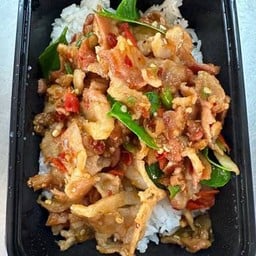 ข้าวเบคอนพริกเกลือ