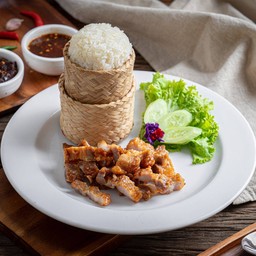 ข้าวเหนียว+สามชั้นทอดกรอบ