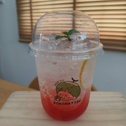 น้ำแดงโซดา