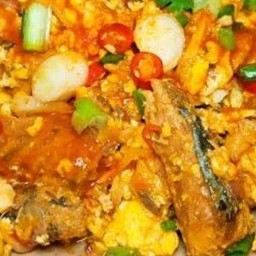 ปลากระป๋องผัดไข่(มีเฉพาะกับข้าวไม่มีข้าว)