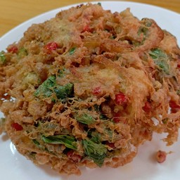 ข้าวไข่เจียวหมูสับทรงเครื่องพริกสด