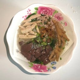 สมพร ก๋วยจั๊บ อาหารตามสั่ง ข้าวมันไก่