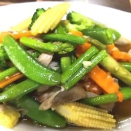 ผัดผักรวมหมู