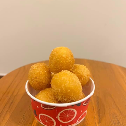 คาเฟ่ชา แยก รร.สตรี