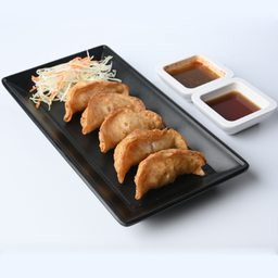 [LM] เกี๊ยวซ่าทอดกรอบ 5 ชิ้น