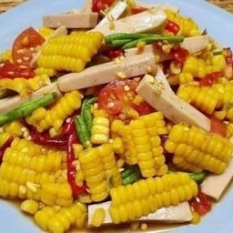 ตำข้าวโพดหมูยอ (ปลาร้า)