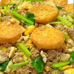 ผัดเต้าหู้ไข่หมูสับ (กับข้าว)