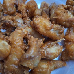 สามชั้นทอดน้ำปลา