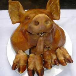 หัวหมูไหว้ พร้อมไหว้ต้มสุกมีน้ำจิ้มให้ครบค่ะ