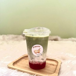 ชาเขียวสตอเบอรี่นมสด