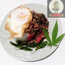 ข้าวกะเพราหมูสับแห้ง (หนุมาน)