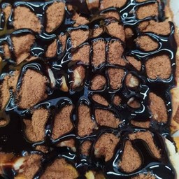 ขนมปังปิ้งโอวัลตินราดช๊อคโกแลตชุดละ