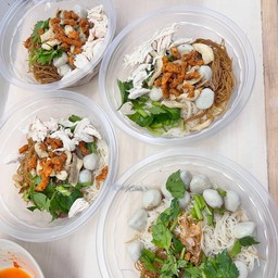 หมี่คลุกลั่นล้ารังสิต