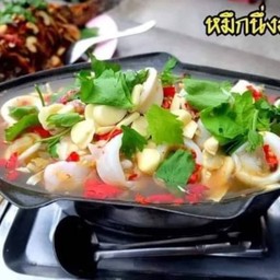 ปลาหมึกไข่นึ่งมะนาว