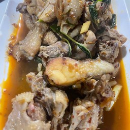 ไก่บ้านใต้น้ำ