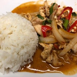 ข้าวราดพริกเผาไก่