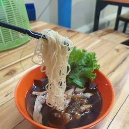 เส้นบะหมี่เหลือง (เส้นกลม)