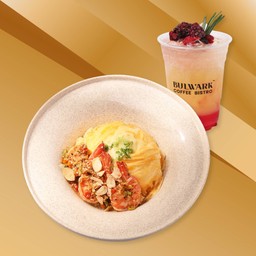 ข้าวไข่ข้นกุ้งผัดพริกกระเทียม+Passion berry soda