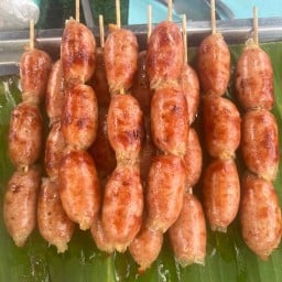 ส้มตำยำลาบจ้ำชวนชื่น สาขาวงเวียนน้ำพุ