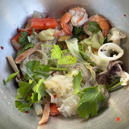 ยำวุ้นเส้น