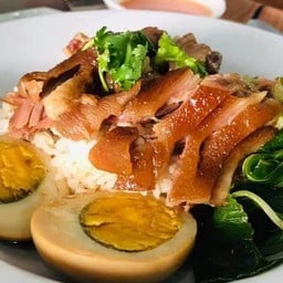 ขาหมู ตรอกไก่ บางรัก