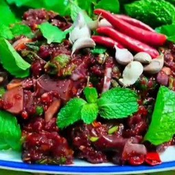ลาบเนื้อเปรี้ยว  ดิบ