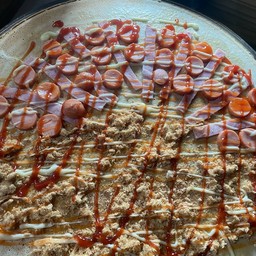 เครปพริกเผา แฮม ไส้กรอก หมูหยอง