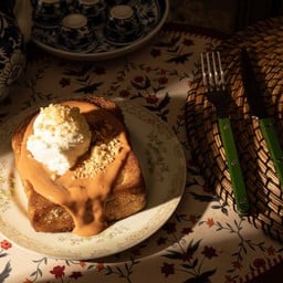 โทสต์ ชาไทย