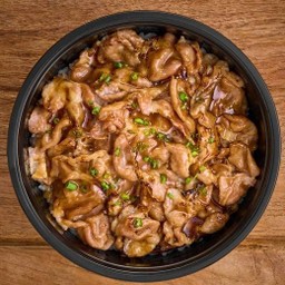 ข้าวหน้าหมูสันคอย่างไฟ